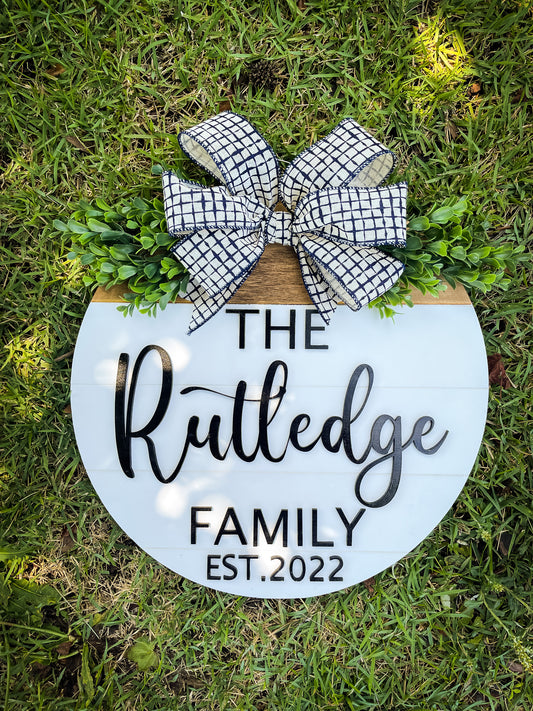 Family Door Hanger with interchangeable bow